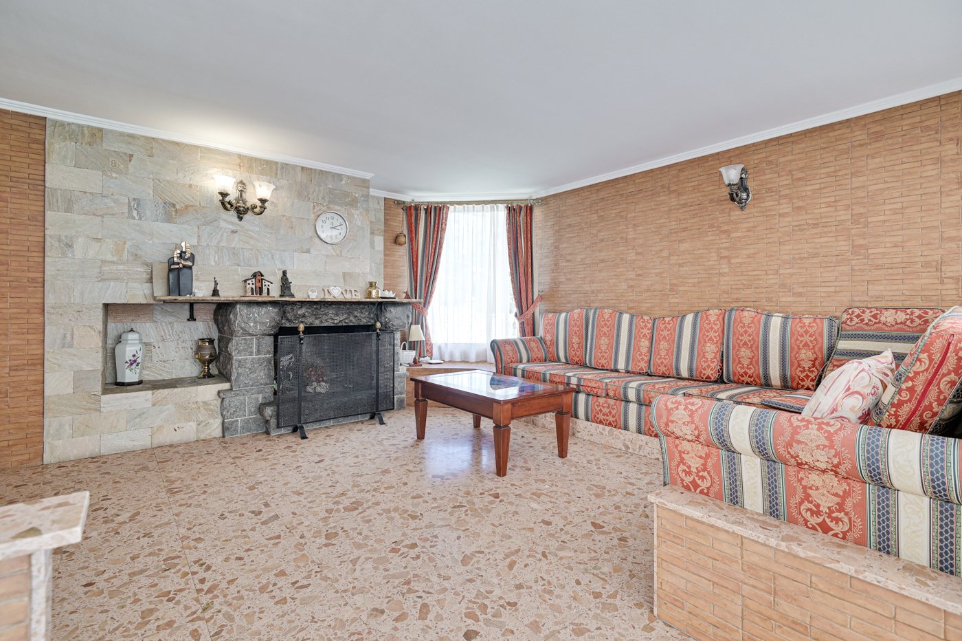 Māja Blanes, Girona, Spānijā 6 istabas, 654 m2 Nr. 130395
