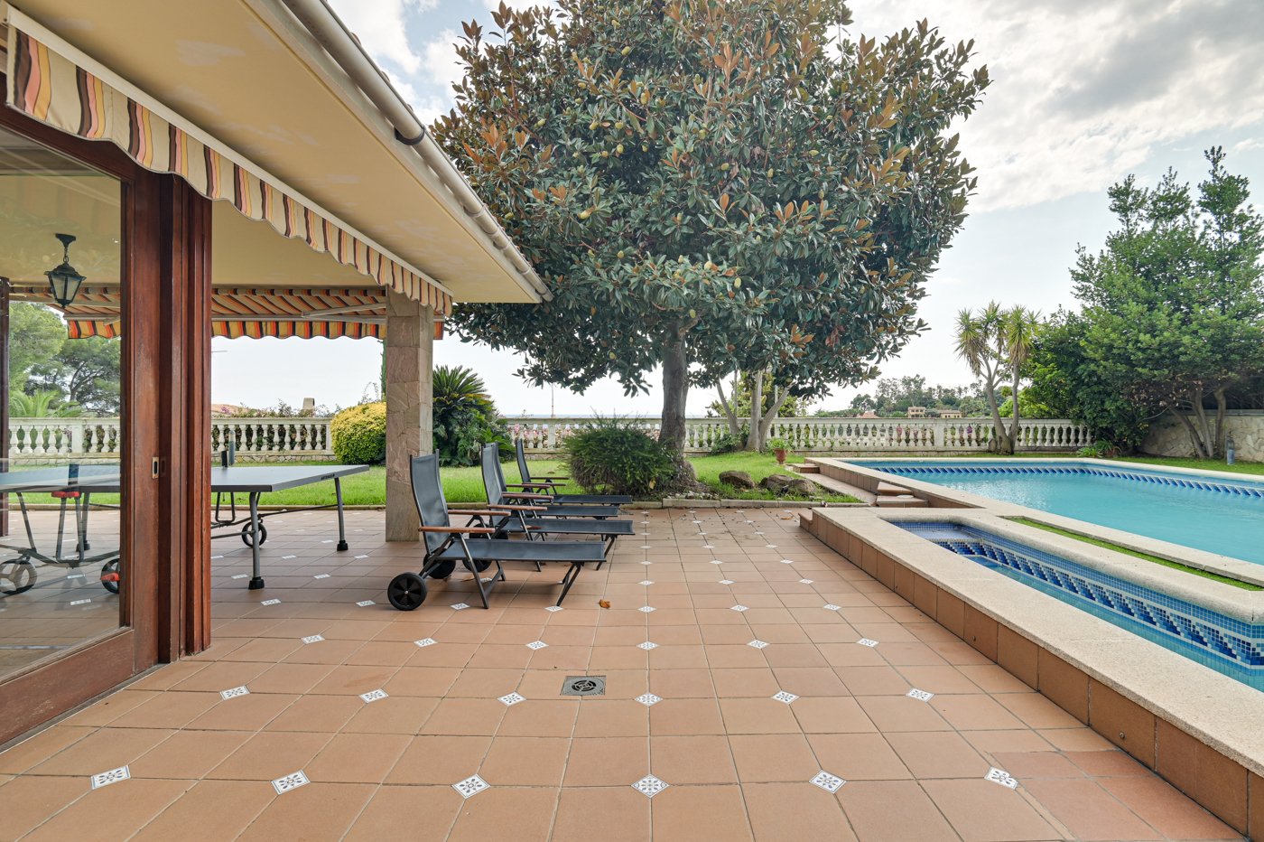 Māja Blanes, Girona, Spānijā 6 istabas, 654 m2 Nr. 130395