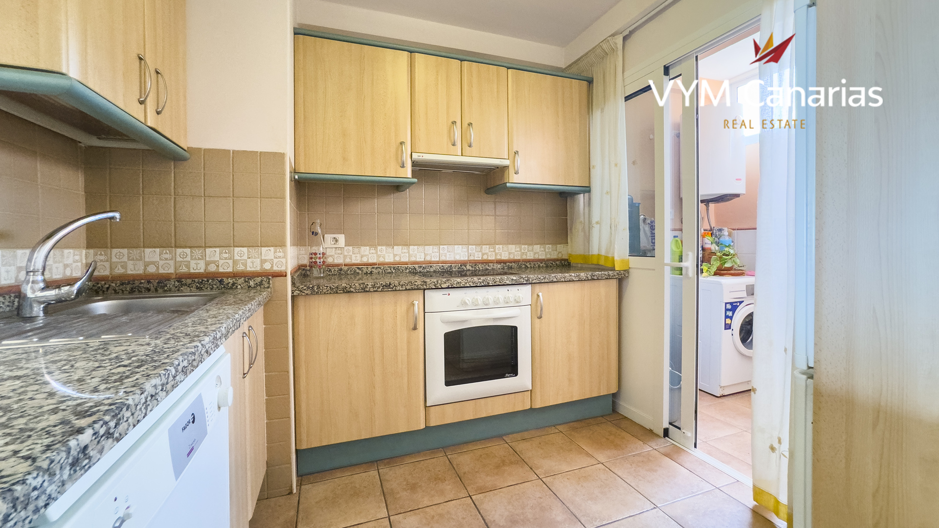 Takvåning i Adeje, Tenerife, Spanien 2 sovrum, 67 kvm. Nr. 132749