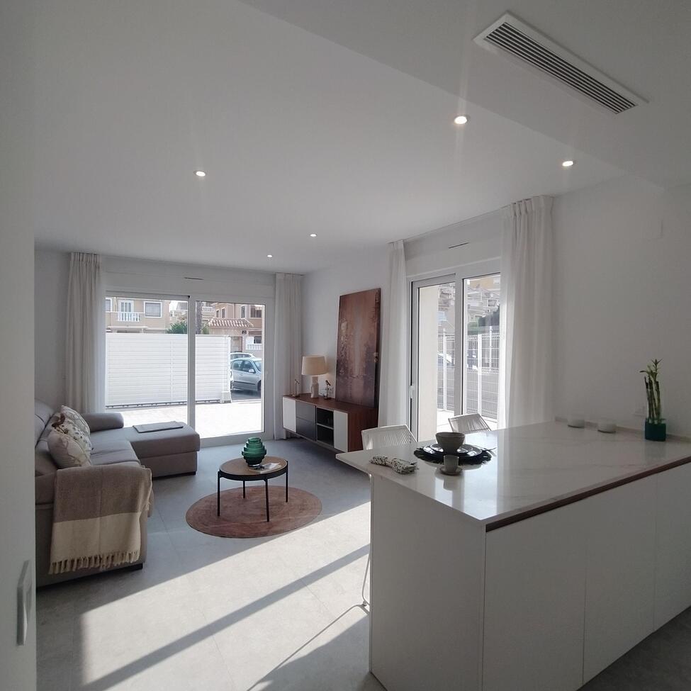 Apartament w Torrevieja, Alicante, Hiszpania 3 sypialnie,  nr 131824