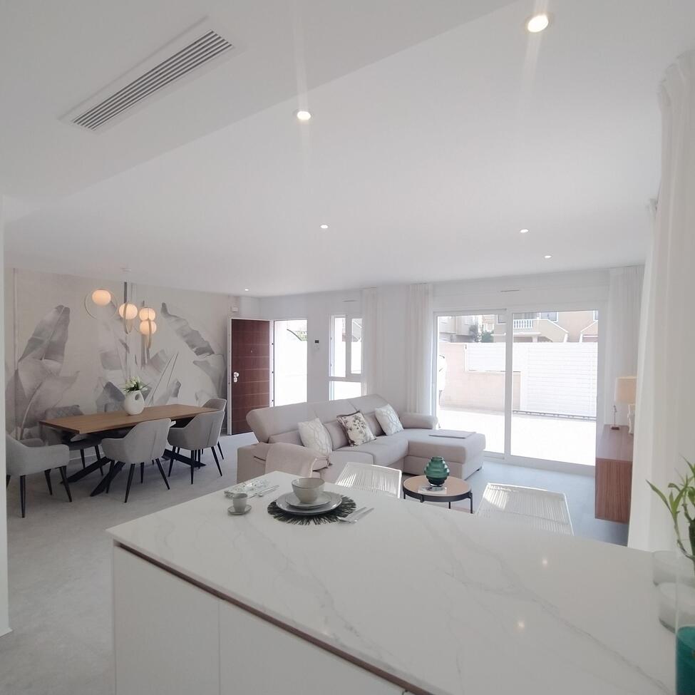 Apartament w Torrevieja, Alicante, Hiszpania 3 sypialnie,  nr 131824