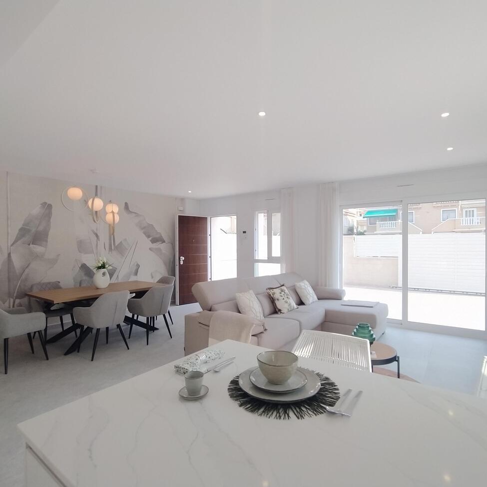 Apartament w Torrevieja, Alicante, Hiszpania 3 sypialnie,  nr 131824