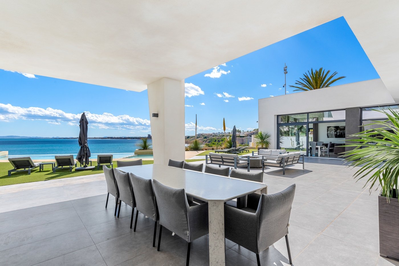 Villa in Cabo Roig, Alicante, Spanien 6 Schlafzimmer, 479 m2 Nr. 125930