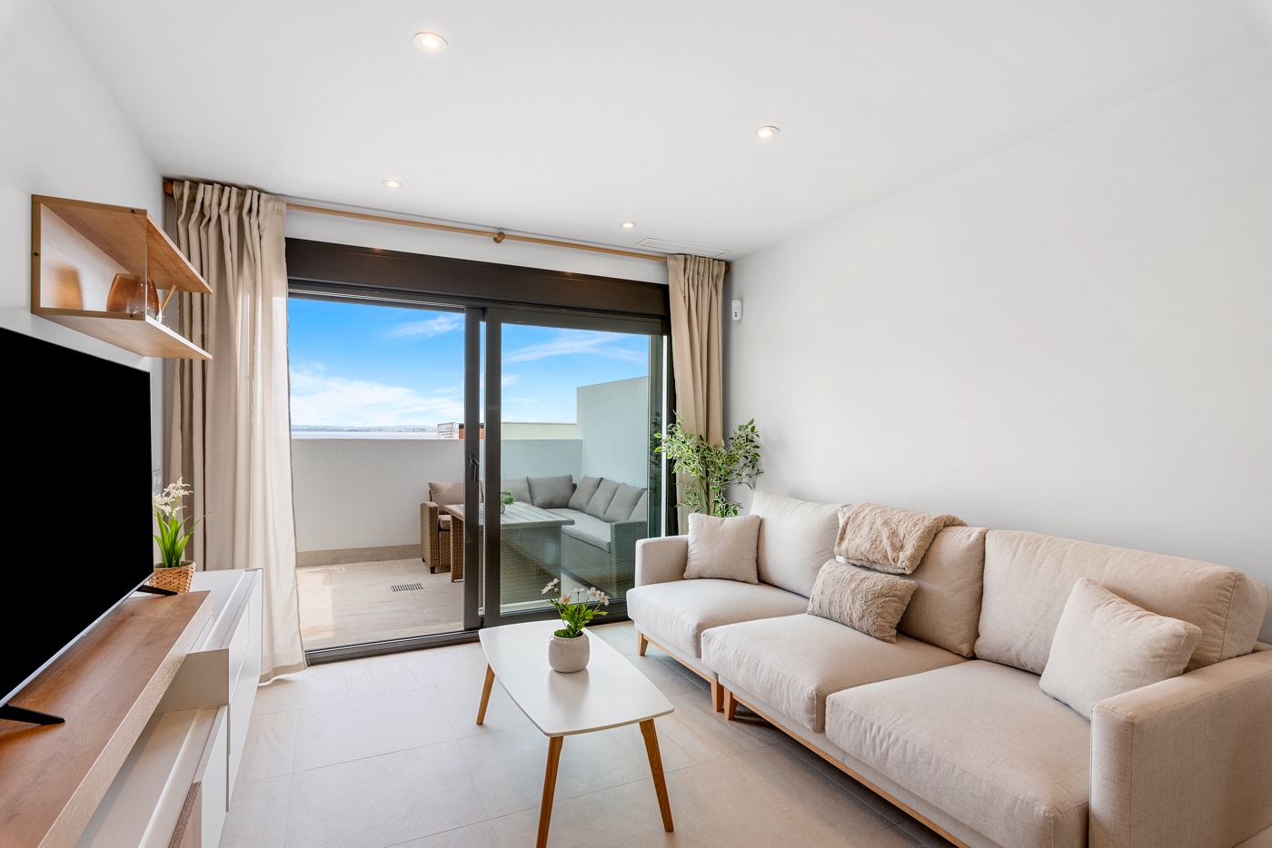 Apartment in Los Altos, Alicante, Spain 3 bedrooms, 160 sq.m. No. 125929