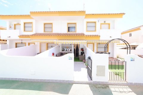 Townhouse in Pilar de la Horadada, Alicante, Spain 2 bedrooms, 75 sq.m. No. 125207