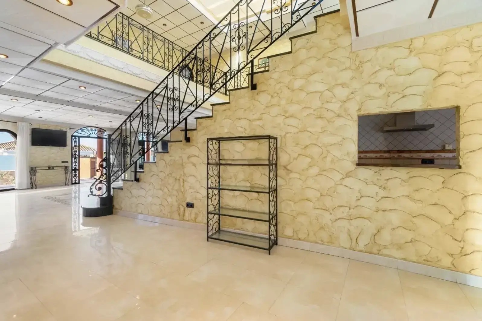 Villa i La Zenia, Alicante, Spanien 4 sovrum, 400 kvm. Nr. 125909