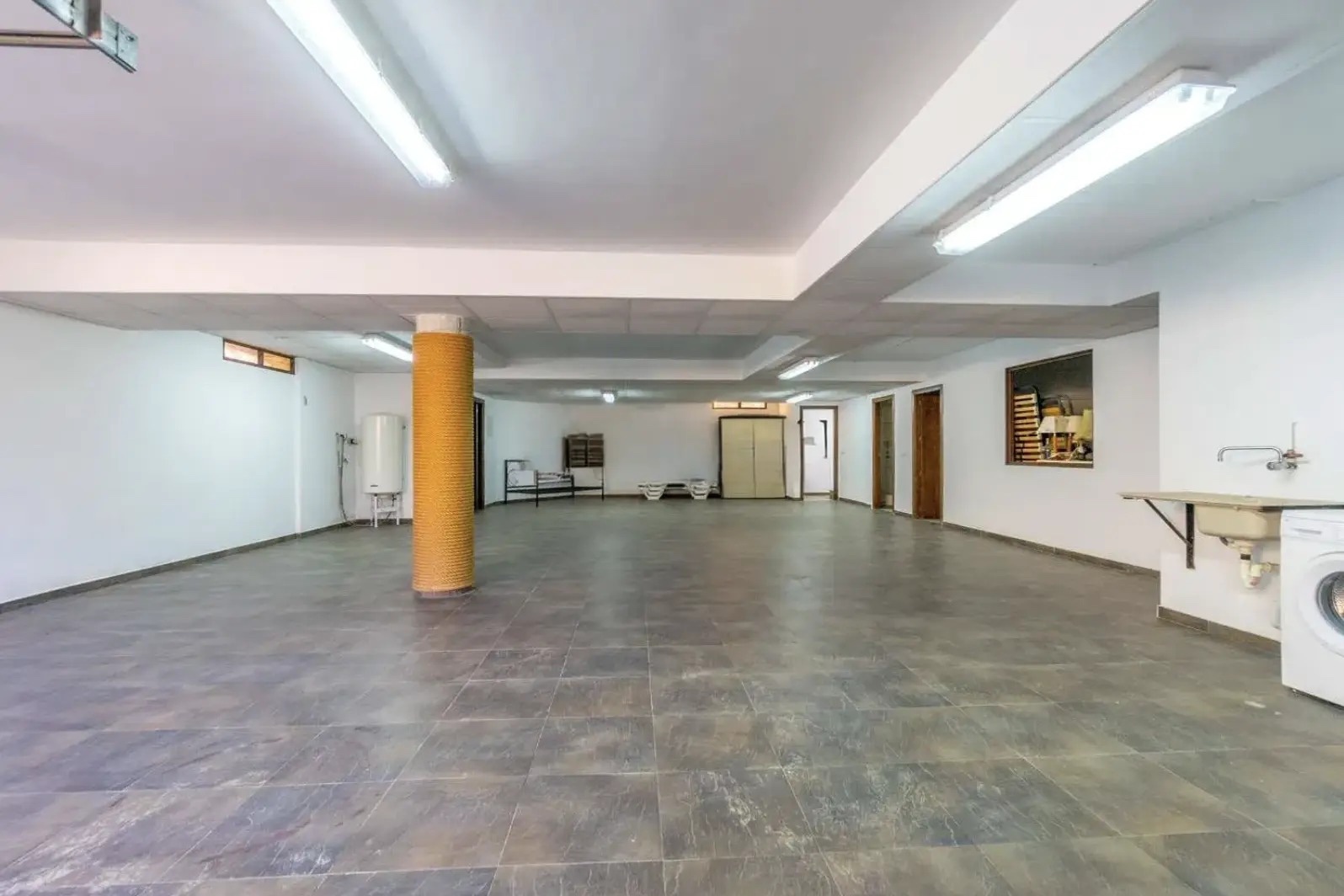 Villa i La Zenia, Alicante, Spanien 4 sovrum, 400 kvm. Nr. 125909