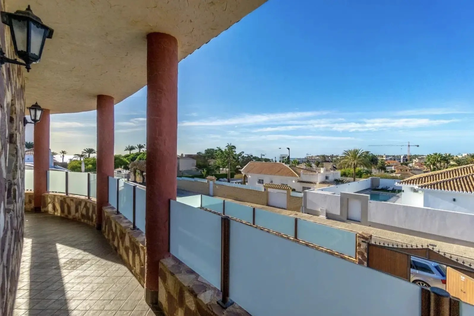 Villa i La Zenia, Alicante, Spanien 4 sovrum, 400 kvm. Nr. 125909
