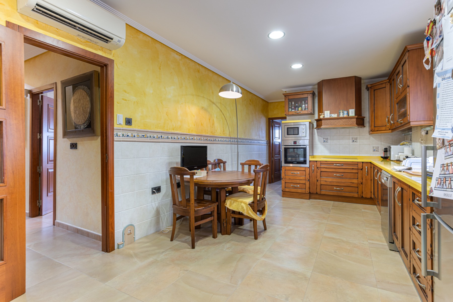 Villa i Los Montesinos, Alicante, Spanien 4 sovrum, 417 kvm. Nr. 129322