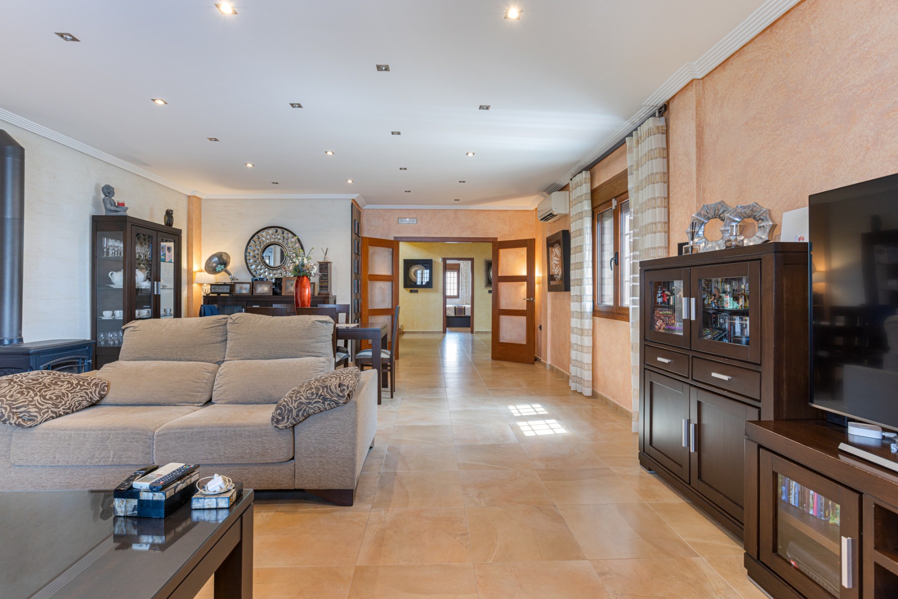 Villa i Los Montesinos, Alicante, Spanien 4 sovrum, 417 kvm. Nr. 129322