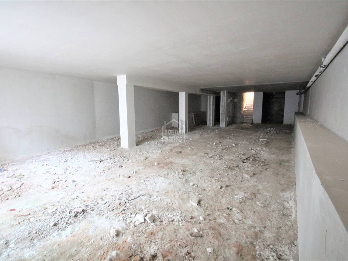 Commercial property in Ciutadella De Menorca, Menorca, Spain 163 sq.m. No. 128002
