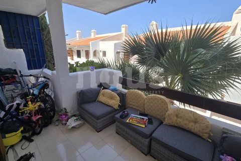 Apartamento en Los Cristianos, Tenerife, España 2 dormitorios, 52 m2 No. 127612