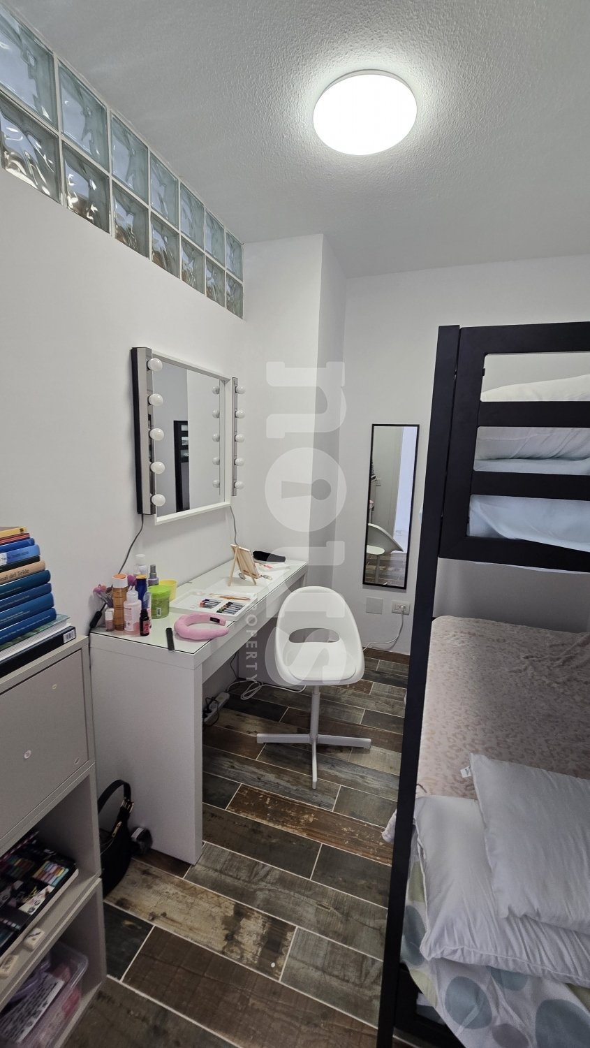 Apartamento en Los Cristianos, Tenerife, España 2 dormitorios, 52 m2 No. 127612