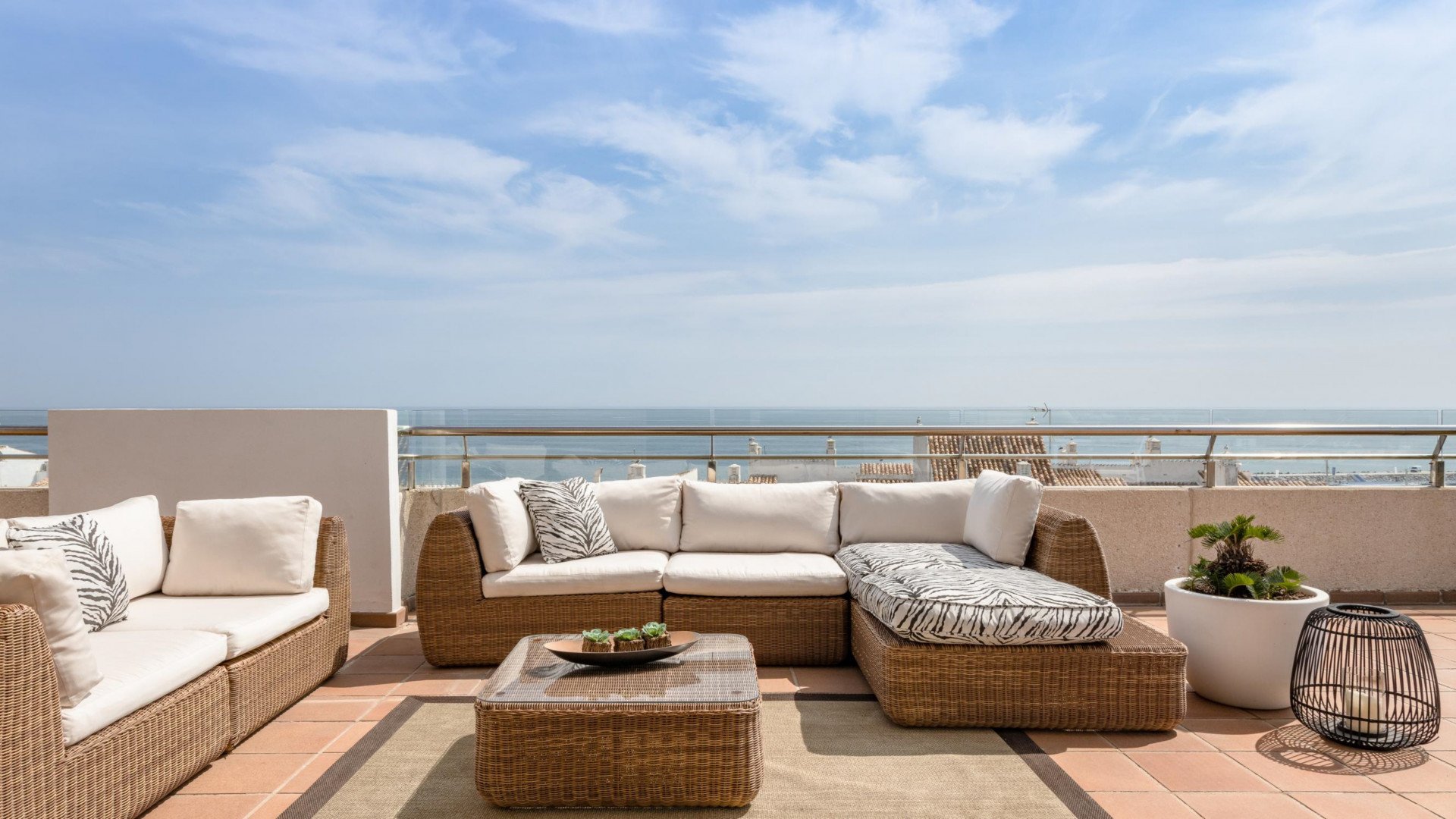 Penthouse à Marbella, Malaga, Espagne 3 chambres, 296 m2 No. 127617