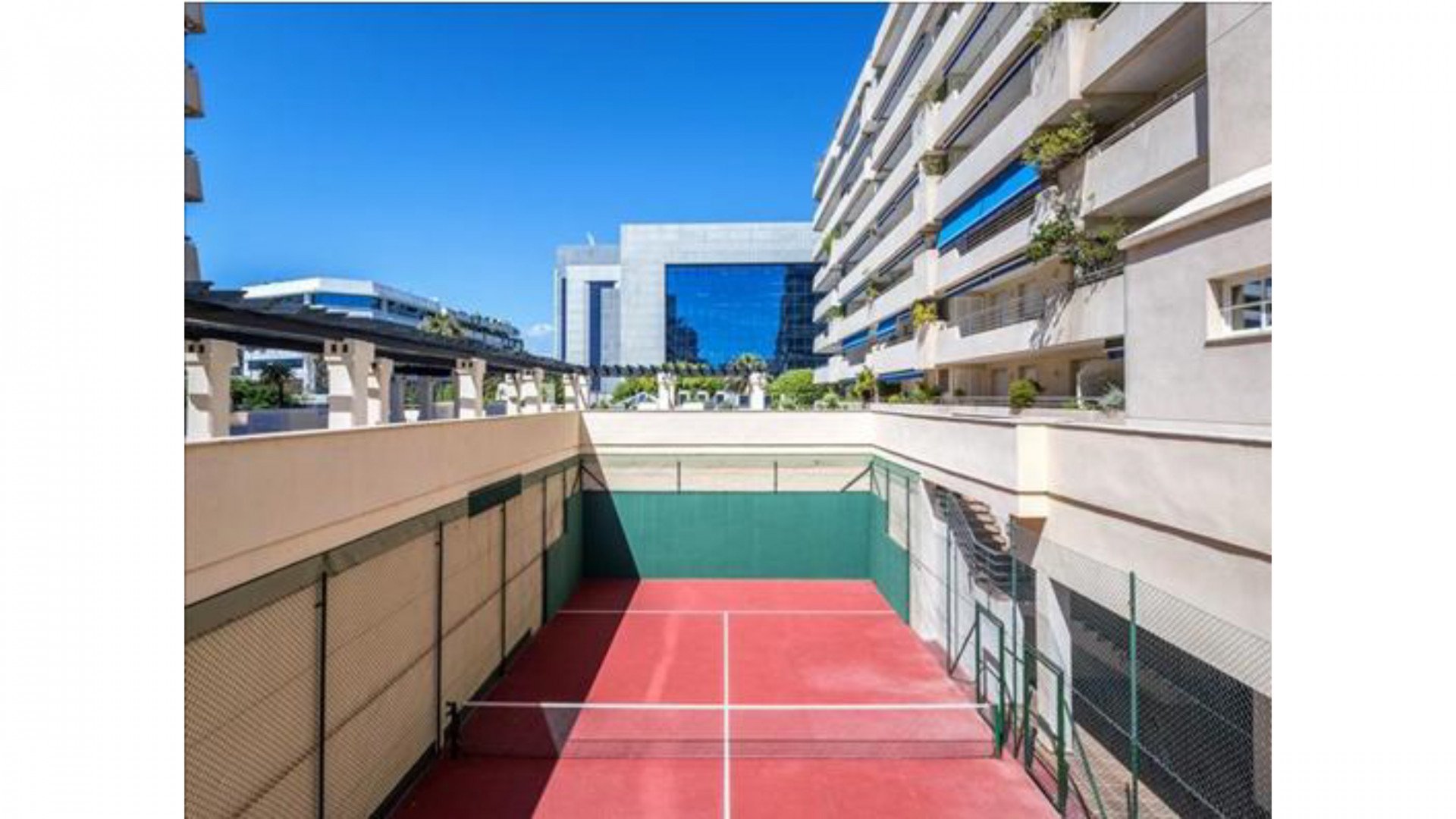 Penthouse à Marbella, Malaga, Espagne 3 chambres, 296 m2 No. 127617