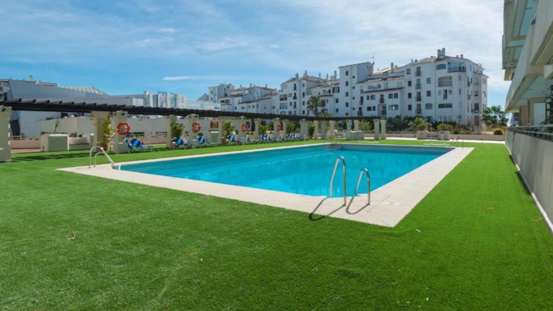 Penthouse à Marbella, Malaga, Espagne 3 chambres, 296 m2 No. 127617