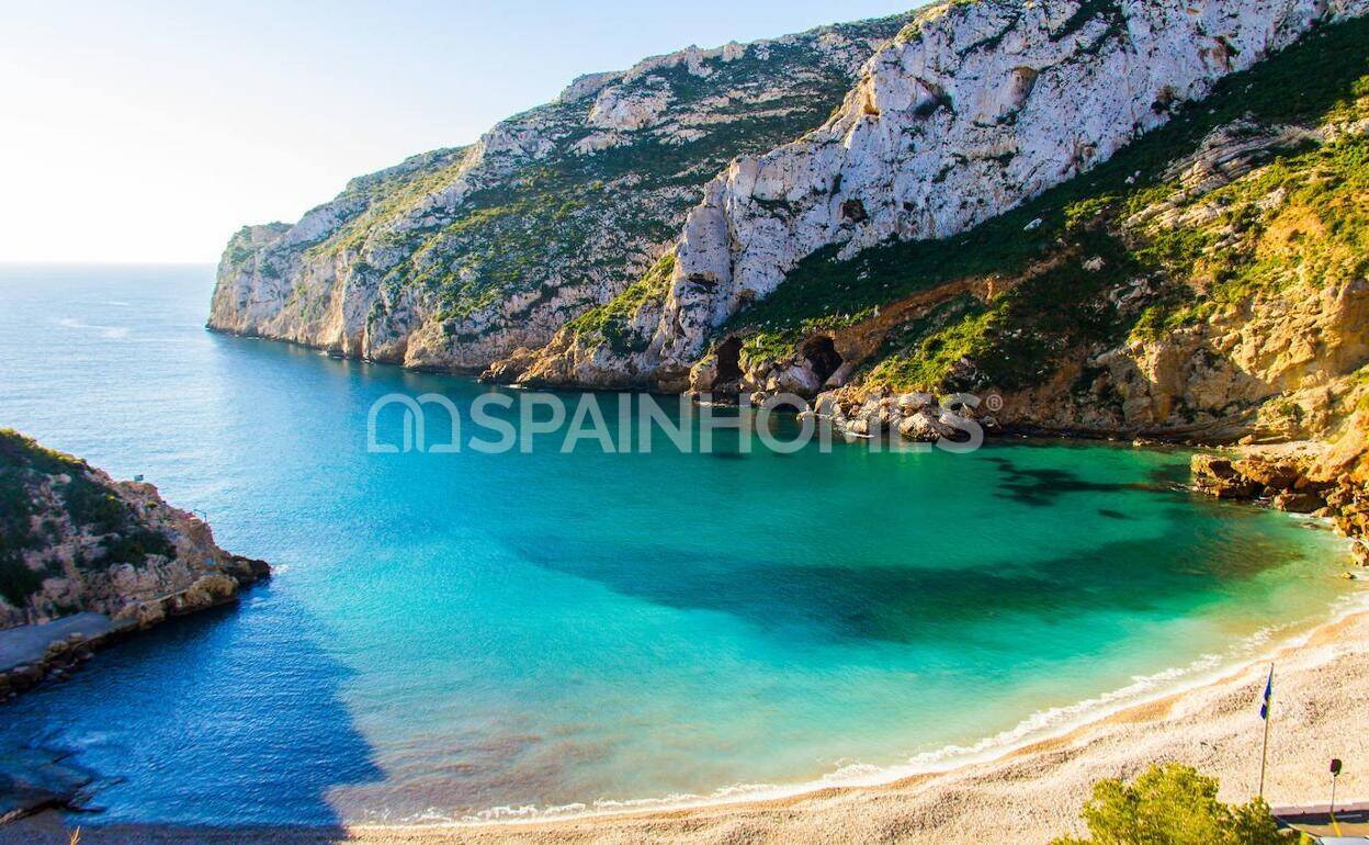 Villa in Javea, Alicante, Spain 5 bedrooms, 460 sq.m. No. 121310