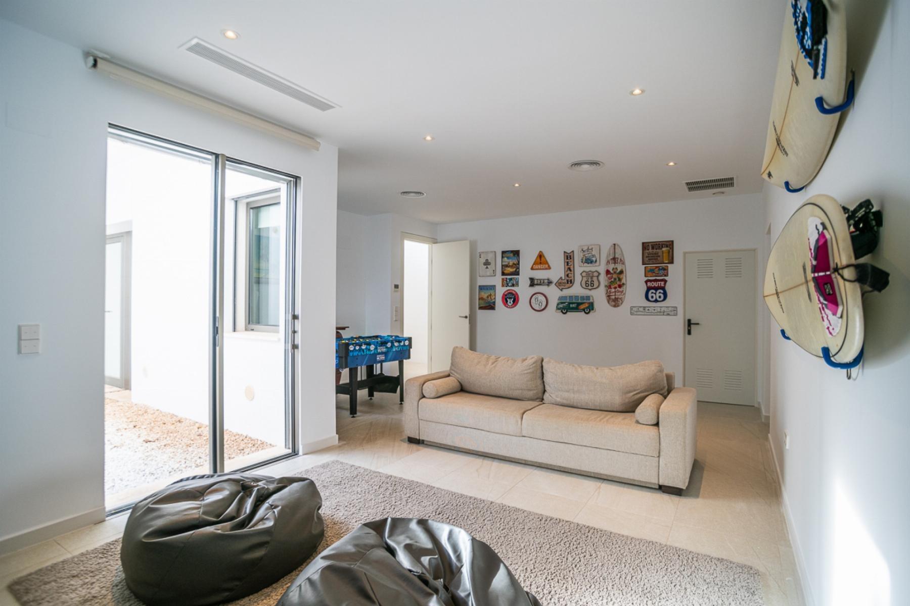 Huvila Orihuela, Alicante, Espanja 4 makuuhuonetta, 250 m2 No. 128616
