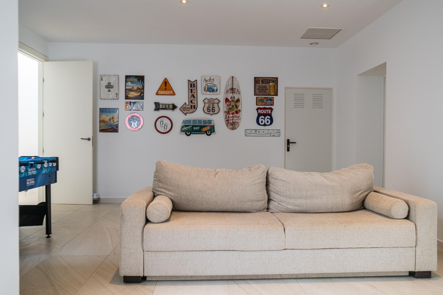 Huvila Orihuela, Alicante, Espanja 4 makuuhuonetta, 250 m2 No. 128616