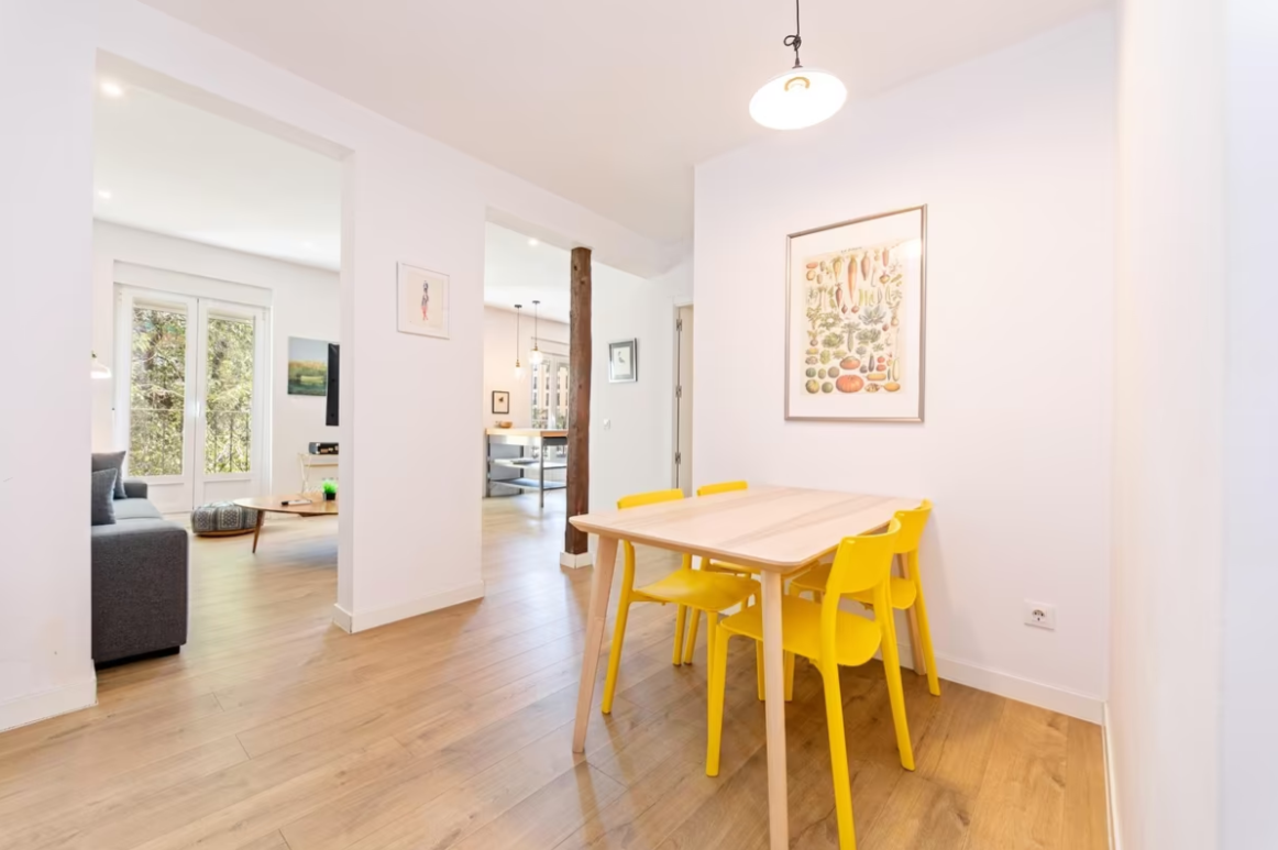 Huoneisto Madrid, Almeria, Espanja 2 makuuhuonetta, 102 m2 No. 130352