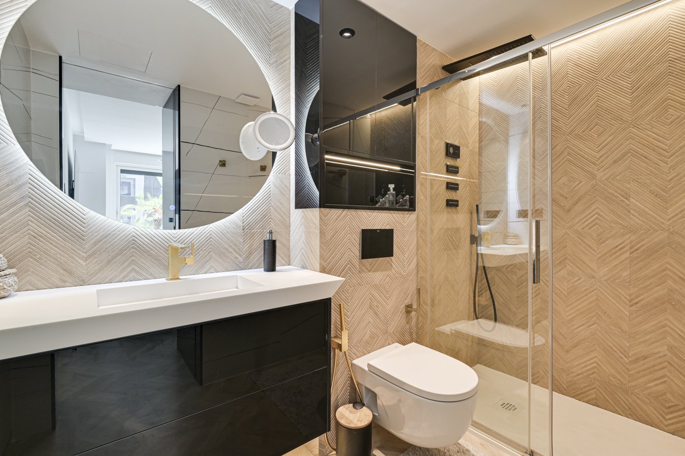Apartment à Barcelona, Espagne 3 chambres, 222 m2 No. 130360