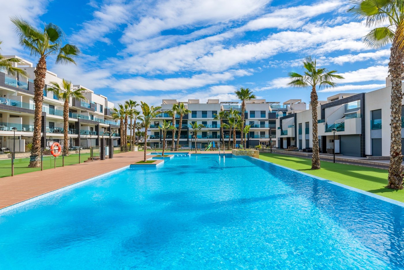 Apartment in Guardamar del Segura, Alicante, Spain 2 bedrooms, 74 sq.m. No. 125917