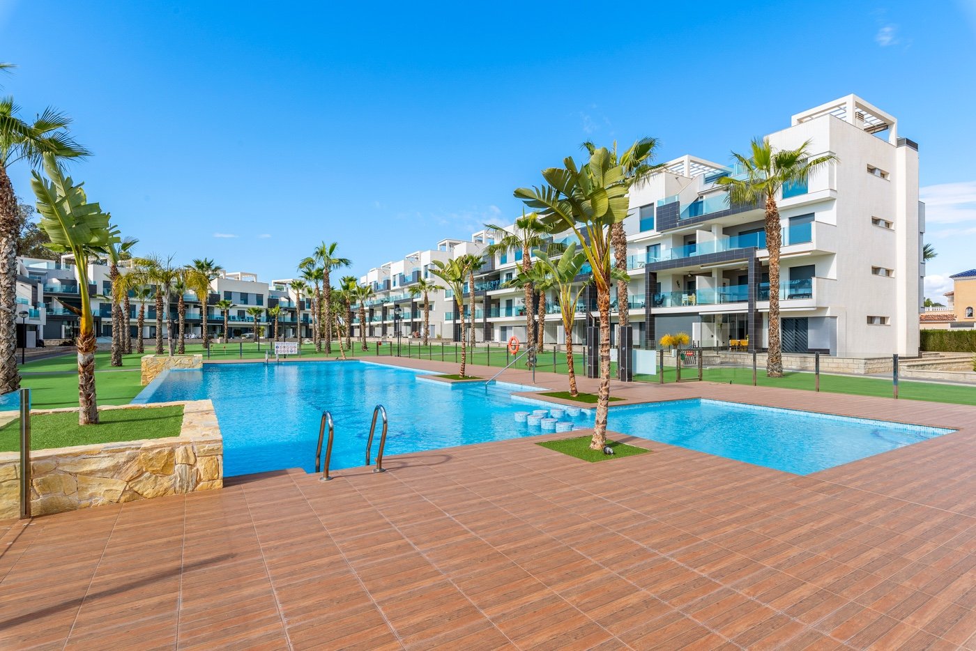 Apartment in Guardamar del Segura, Alicante, Spain 2 bedrooms, 74 sq.m. No. 125917