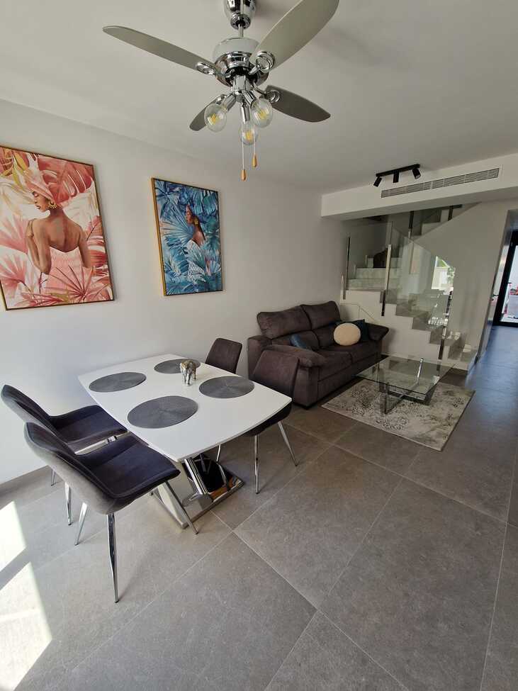 Townhouse à Guardamar del Segura, Alicante, Espagne 3 chambres,  No. 131946