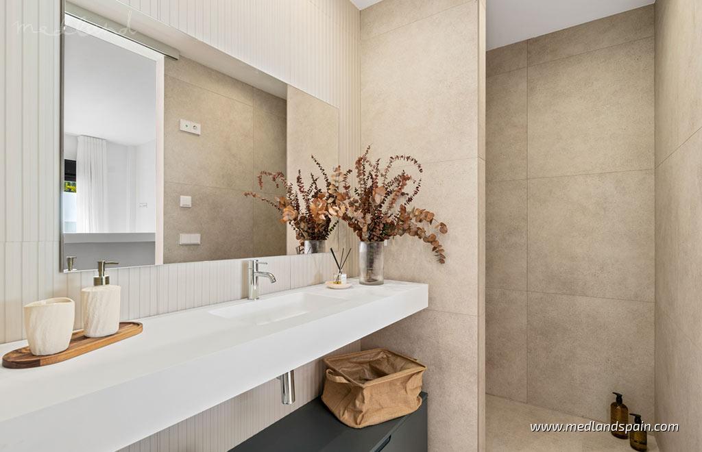 Huvila La Nucia, Alicante, Espanja 4 makuuhuonetta, 306 m2 No. 129938