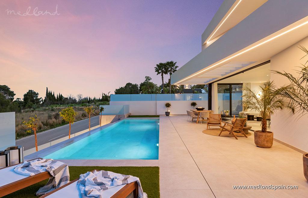 Huvila La Nucia, Alicante, Espanja 4 makuuhuonetta, 306 m2 No. 129938
