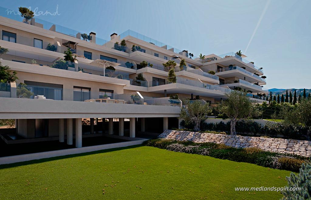 Apartment à Estepona, Malaga, Espagne 2 chambres, 137 m2 No. 130478