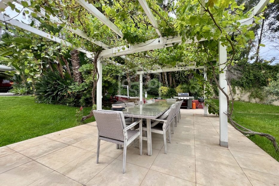 Villa in Sitges, Barcelona, Spanien 4 Schlafzimmer, 545 m2 Nr. 128020