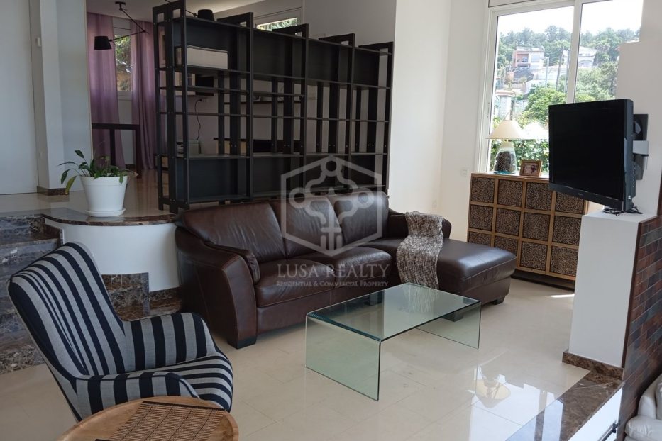 Villa in Lloret de Mar, Girona, Spain 5 bedrooms, 508 sq.m. No. 128024