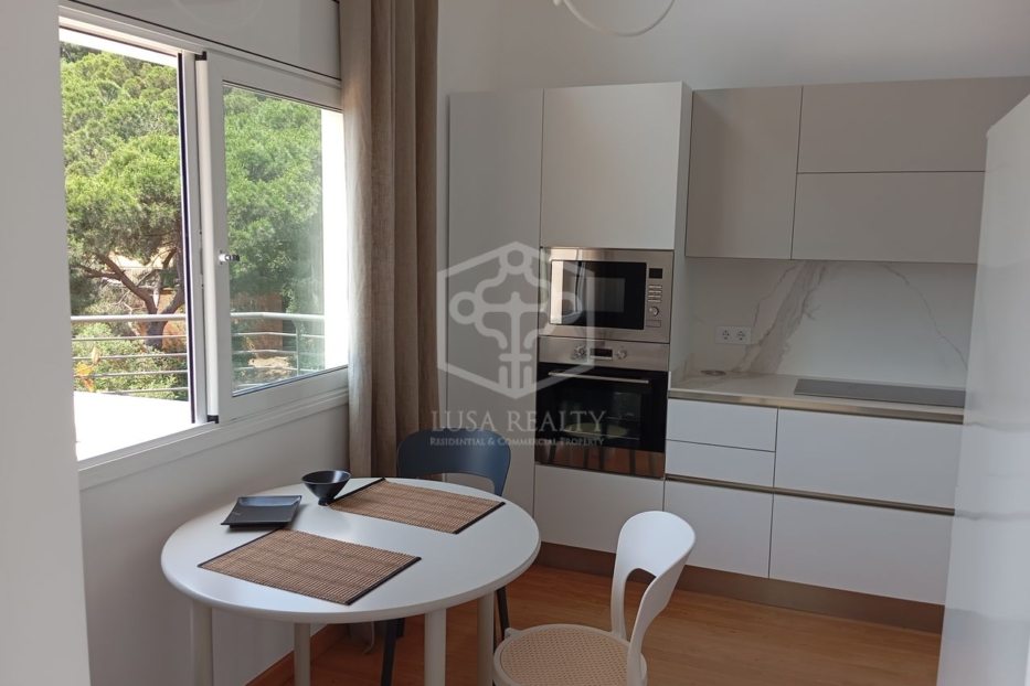 Villa in Lloret de Mar, Girona, Spain 5 bedrooms, 508 sq.m. No. 128024
