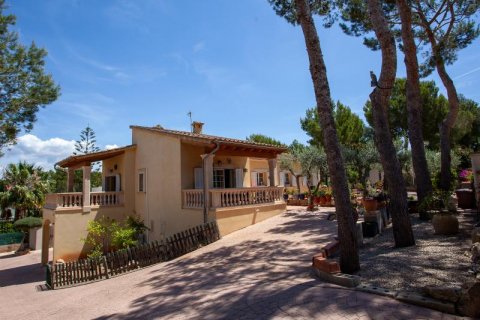 Villa in Santa Ponsa, Mallorca, Spain 3 bedrooms, 244 sq.m. No. 127026