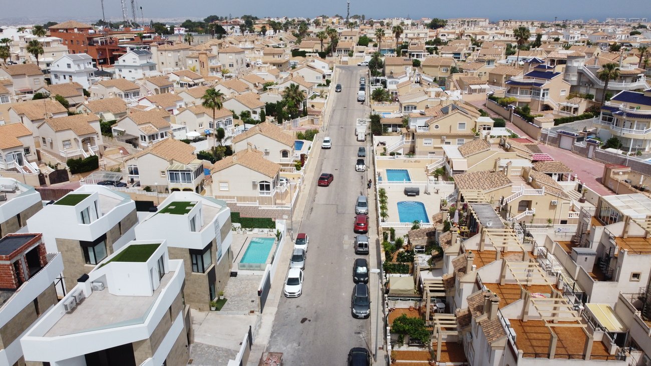 Radhus i Torrevieja, Alicante, Spanien 3 sovrum, 135 kvm. Nr. 125775
