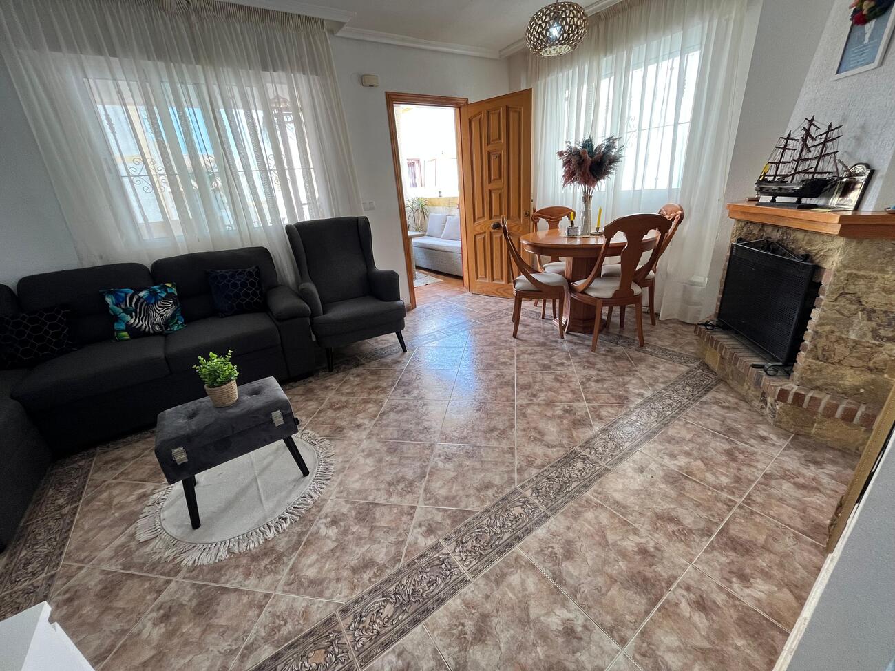 Radhus i Torrevieja, Alicante, Spanien 3 sovrum, 135 kvm. Nr. 125775