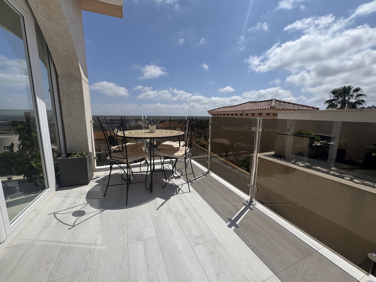 Huvila San Miguel de Salinas, Alicante, Espanja 5 makuuhuonetta, 163 m2 No. 125664