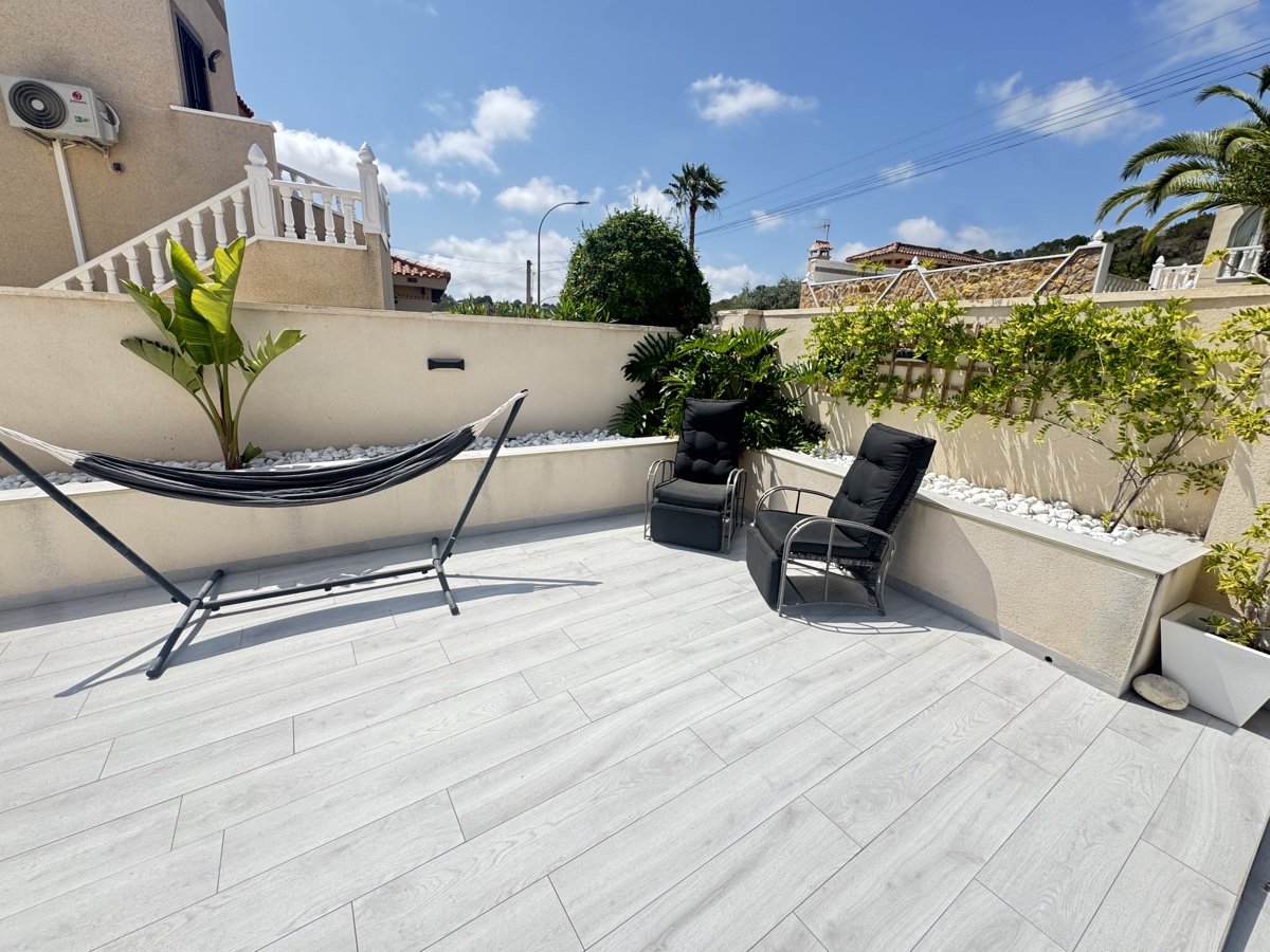 Huvila San Miguel de Salinas, Alicante, Espanja 5 makuuhuonetta, 163 m2 No. 125664