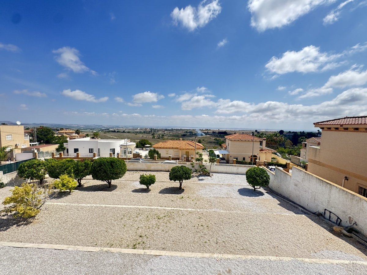 Huvila San Miguel de Salinas, Alicante, Espanja 5 makuuhuonetta, 163 m2 No. 125664