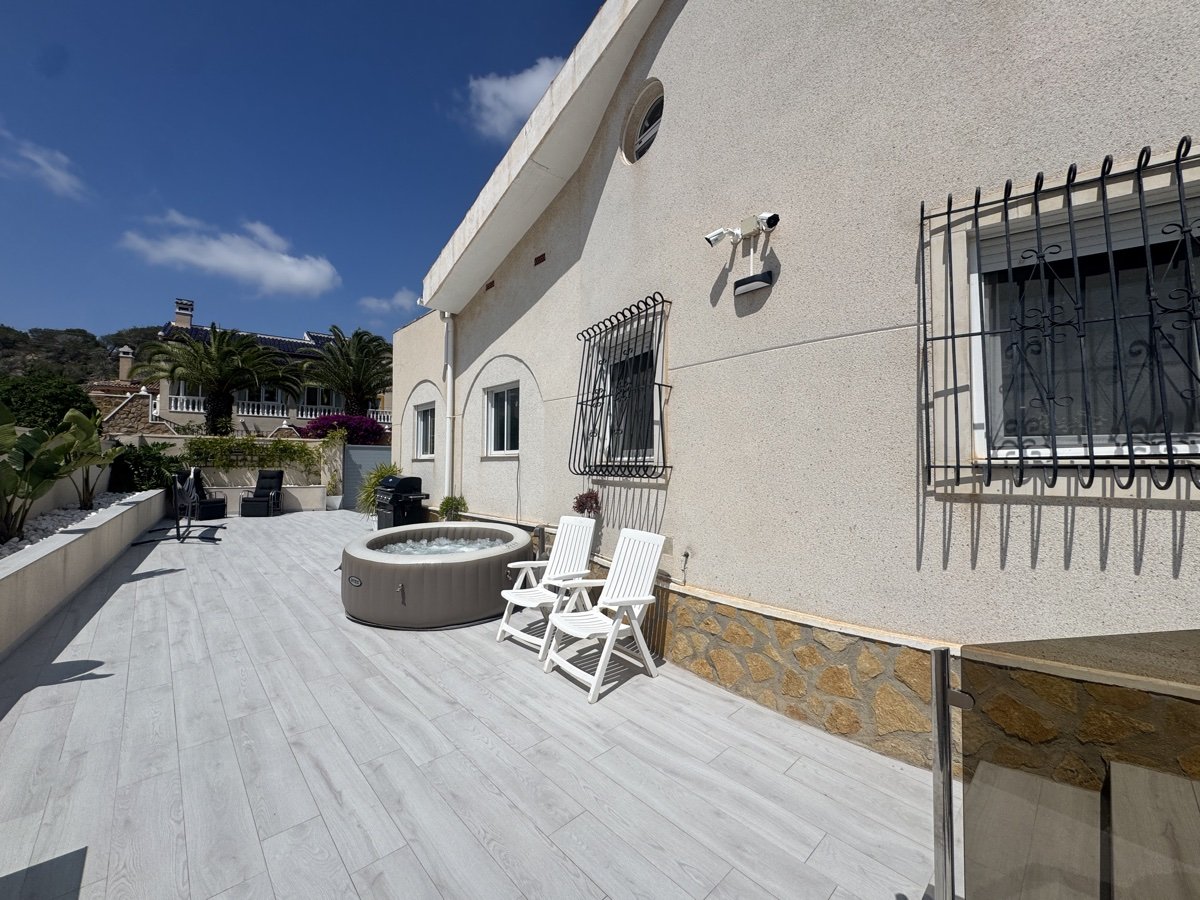 Huvila San Miguel de Salinas, Alicante, Espanja 5 makuuhuonetta, 163 m2 No. 125664