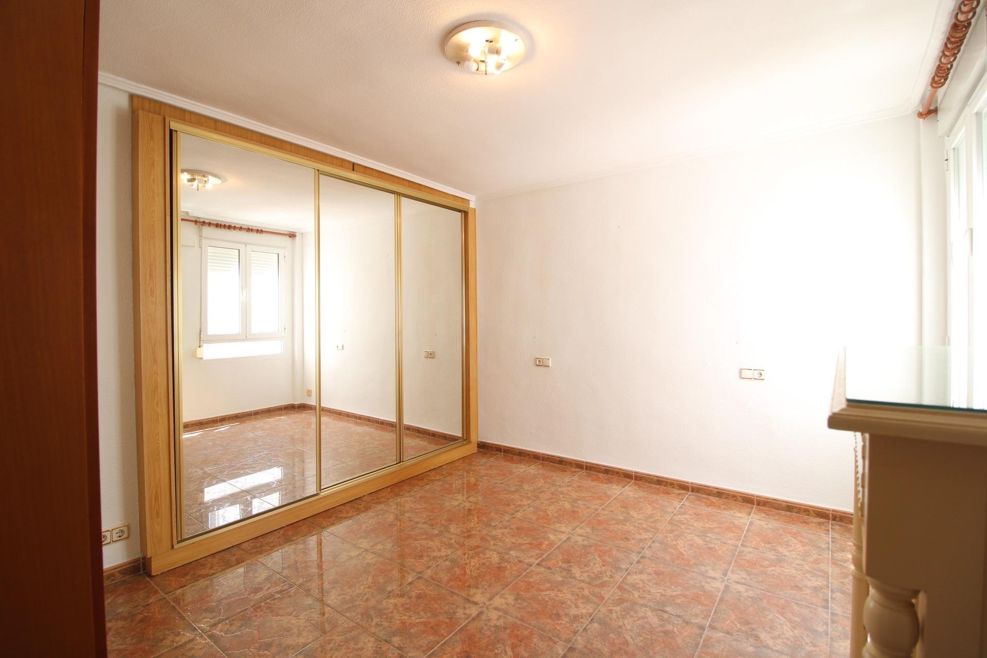 Lägenhet i Torrevieja, Alicante, Spanien 3 sovrum, 138 kvm. Nr. 131581