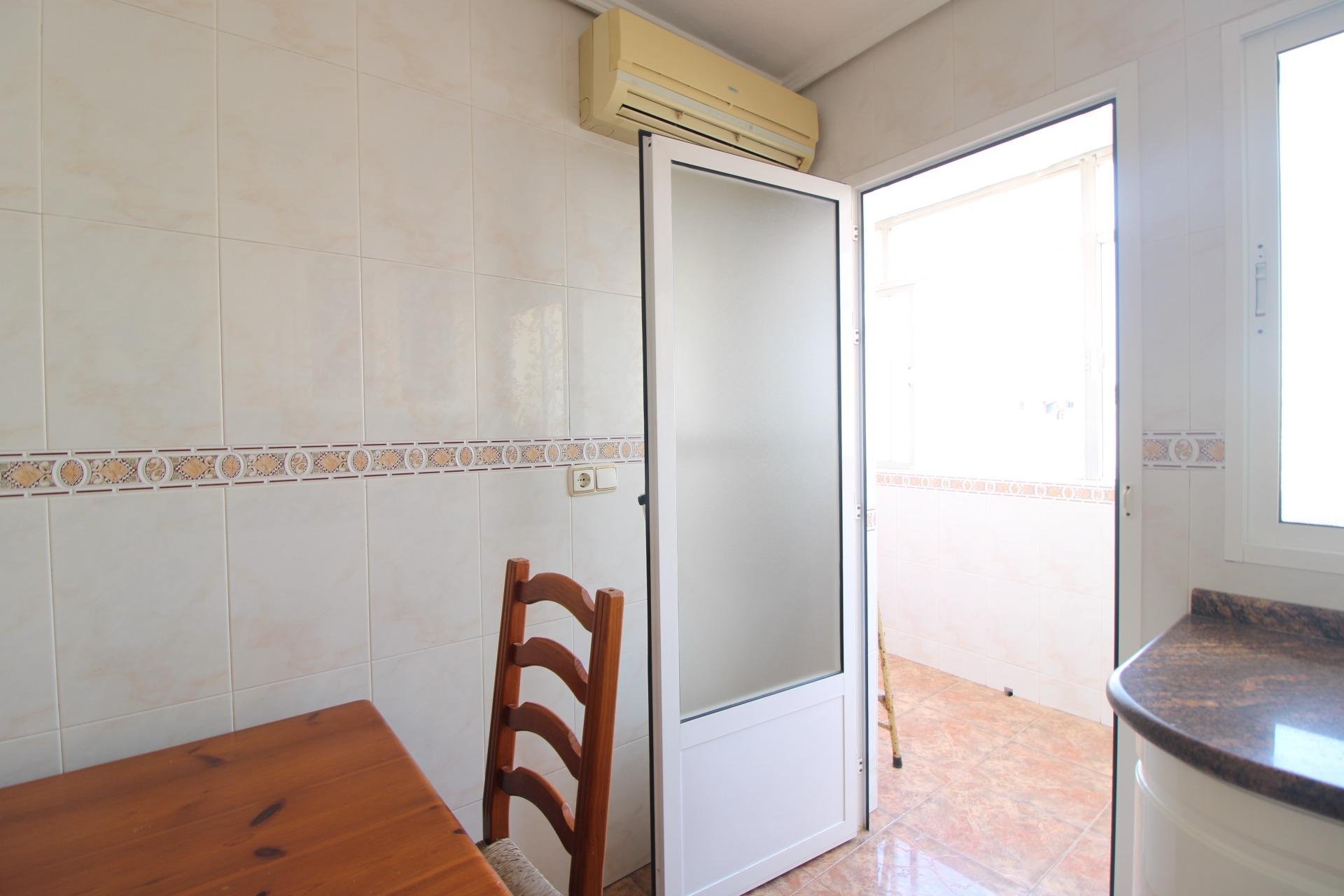 Lägenhet i Torrevieja, Alicante, Spanien 3 sovrum, 138 kvm. Nr. 131581