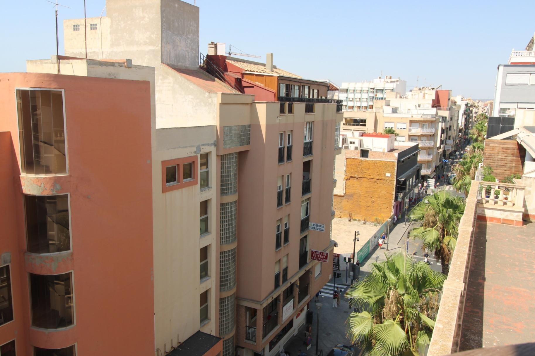 Lägenhet i Torrevieja, Alicante, Spanien 3 sovrum, 138 kvm. Nr. 131581