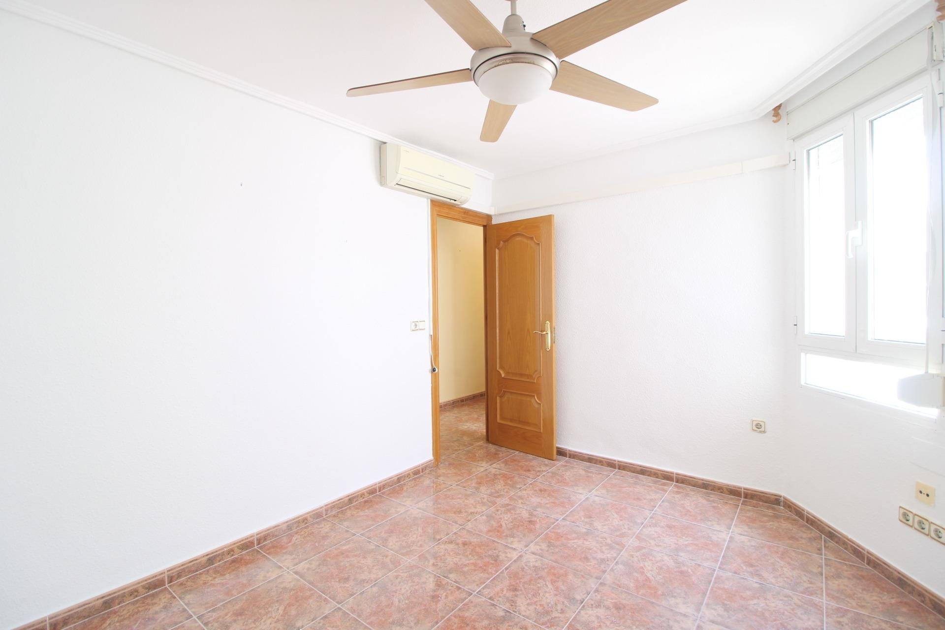 Lägenhet i Torrevieja, Alicante, Spanien 3 sovrum, 138 kvm. Nr. 131581
