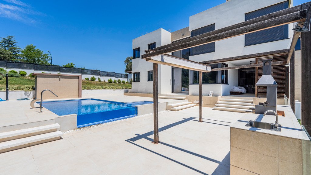 Villa Madrid, Spānijā 8 istabas, 658 m2 Nr. 121971