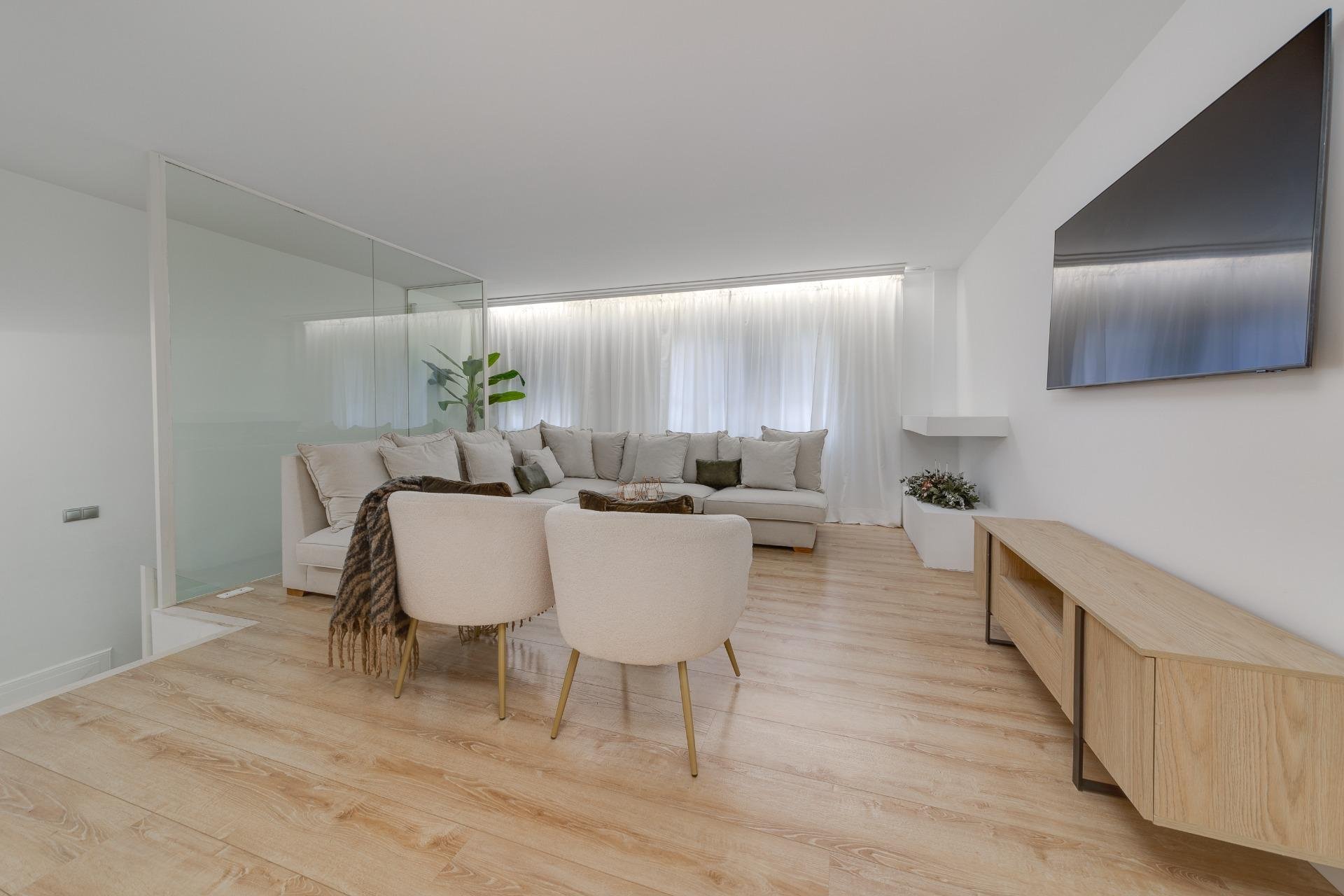 Dzīvoklis Torrevieja, Alicante, Spānijā 4 istabas, 265 m2 Nr. 125733