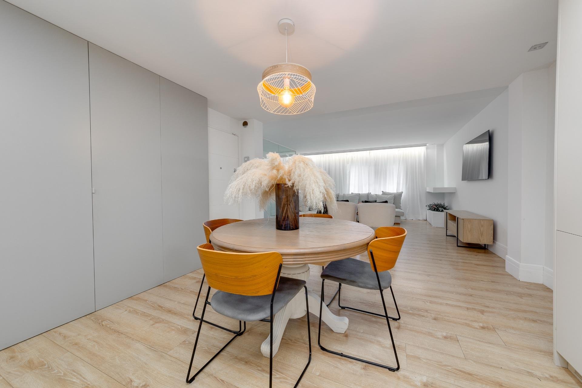 Dzīvoklis Torrevieja, Alicante, Spānijā 4 istabas, 265 m2 Nr. 125733
