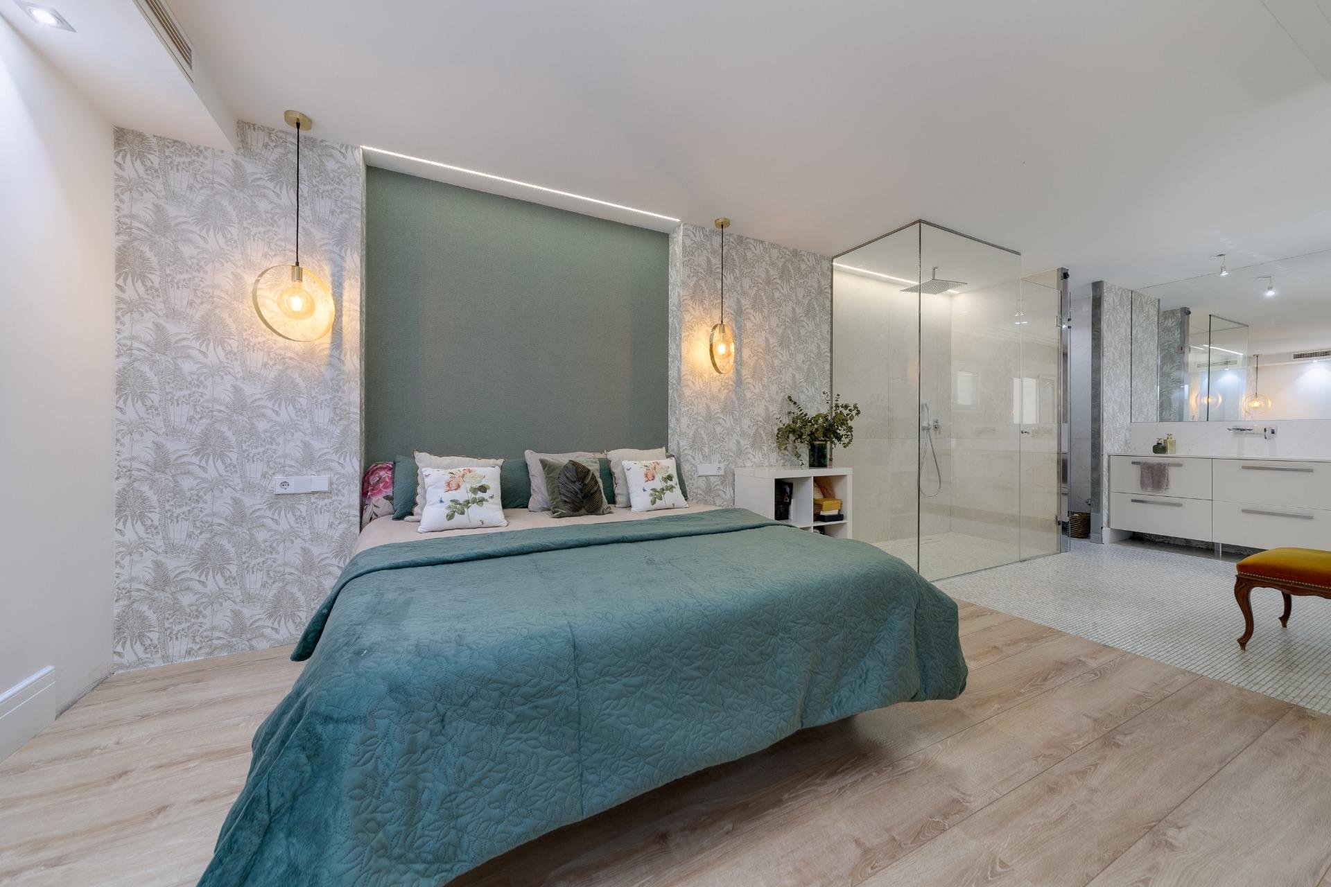 Dzīvoklis Torrevieja, Alicante, Spānijā 4 istabas, 265 m2 Nr. 125733