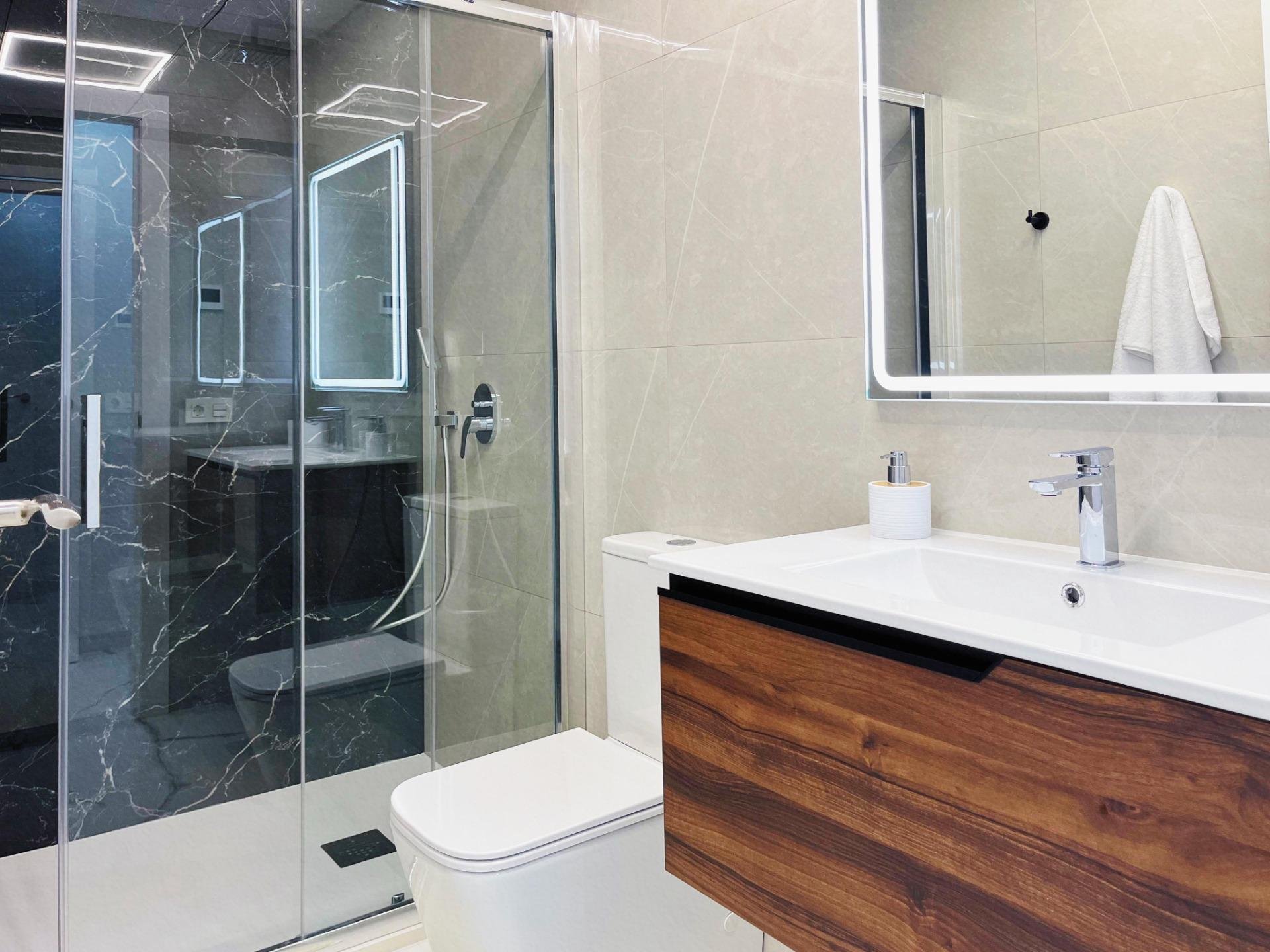 Lägenhet i Torrevieja, Alicante, Spanien 2 sovrum, 90 kvm. Nr. 125399